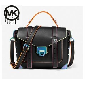 MK Manhattan in NEON